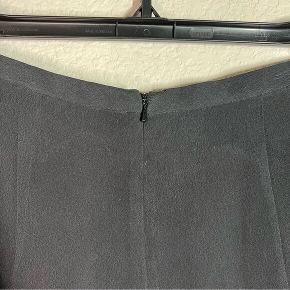 Peter Nygard Black Pencil Skirt - Picture 4 of 7